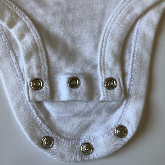 Preemie Baby One-Piece Set Red and White Onesies - Picture 11 of 12